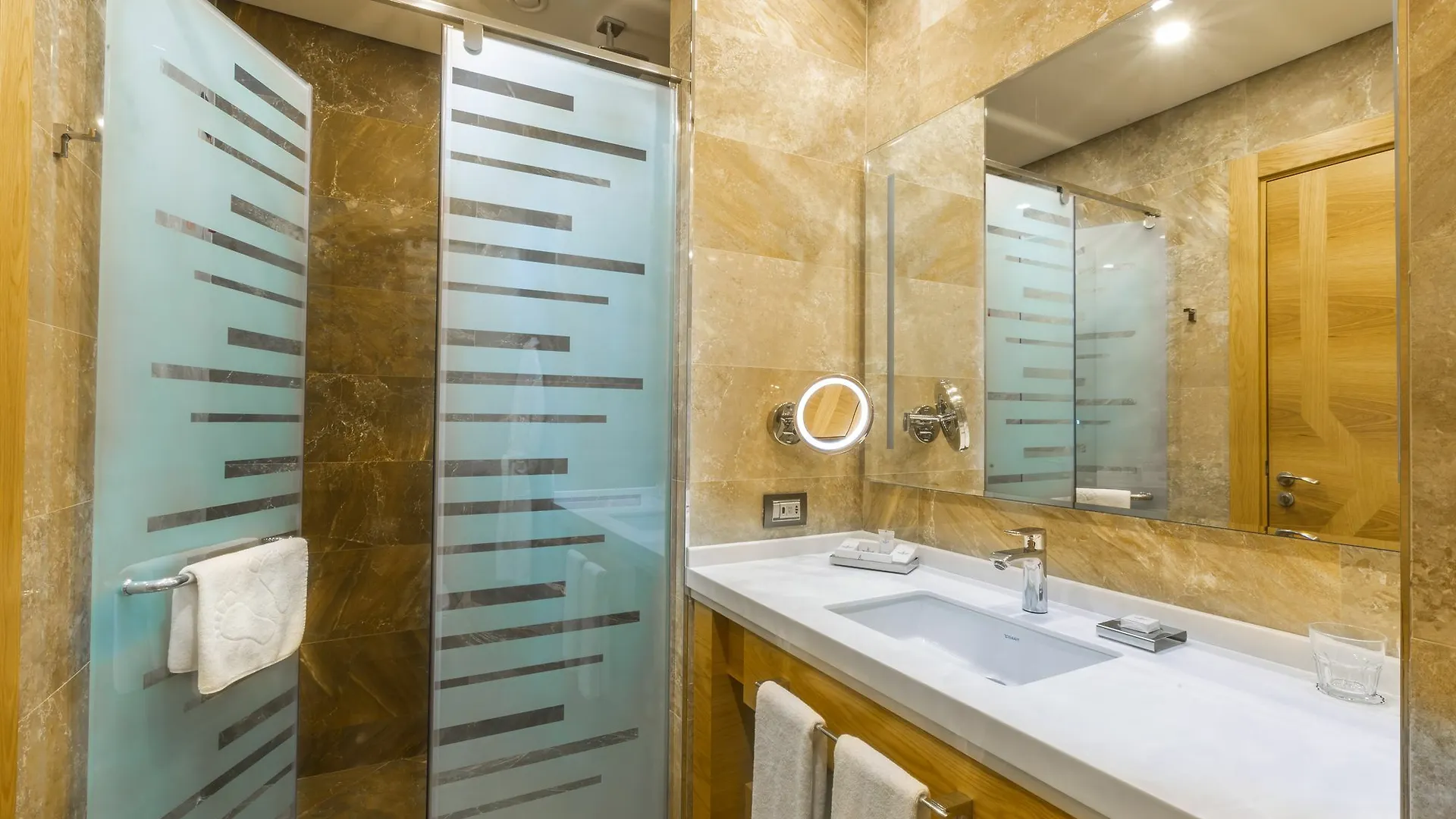 Movenpick Winter Park Baku Hotel 4*,